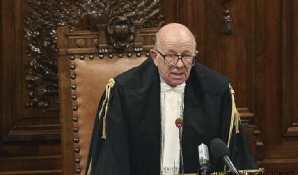 Mehr über den Artikel erfahren Richter Esposito äußert sich zum Urteil: “Berlusconi muss Bescheid gewusst haben”