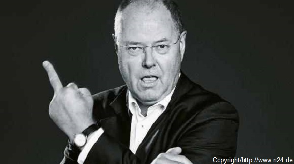 Scopri di più sull'articolo Peer Steinbrücks provokante Stinkefinger-Pose