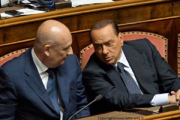 Mehr über den Artikel erfahren Berlusconis Spießgesellen erpressen Italien