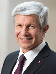 Mehr über den Artikel erfahren „Hans Berger sieht Gefahr für Südtirol“