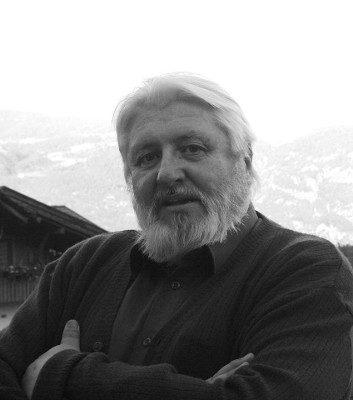 Mehr über den Artikel erfahren Reinhard Auer – Ein Leben für das Theater