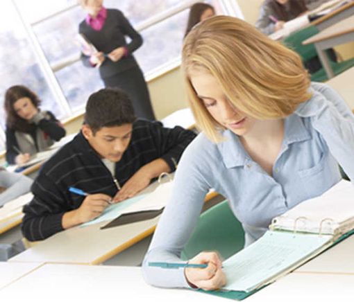 Scopri di più sull'articolo Scuola. Pestaggio all’Istituto De Medici durante il cambio d’ora
