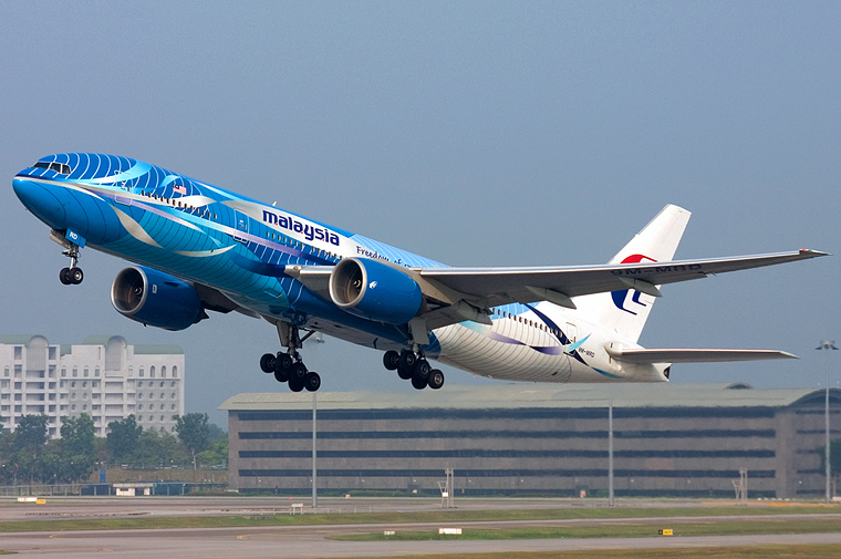 Scopri di più sull'articolo MALAYSIA, CADE AEREO, 239 DISPERSI