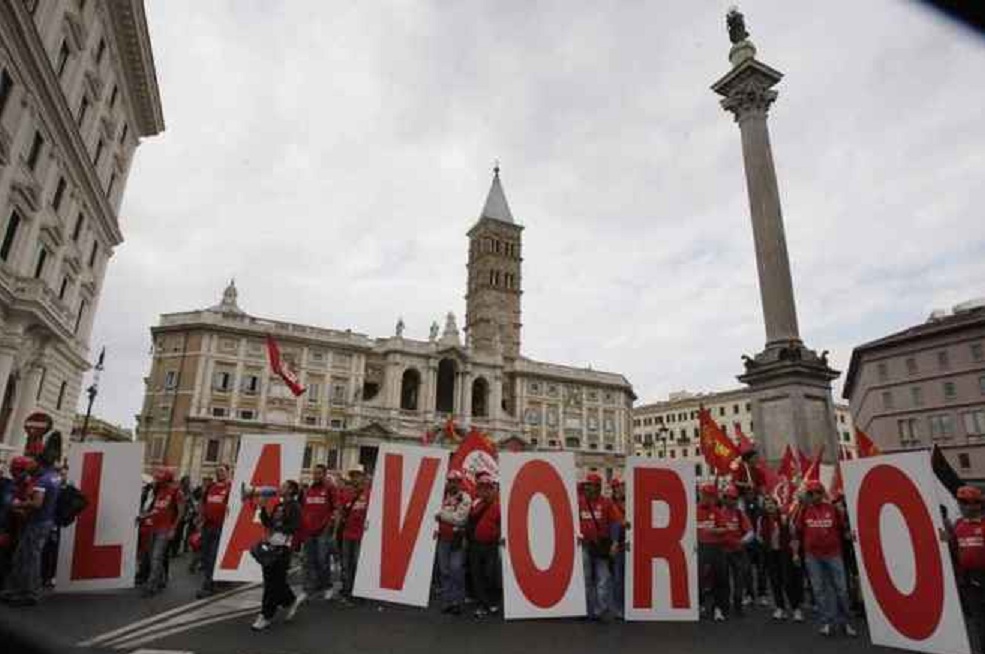 Scopri di più sull'articolo Lo Statuto dei Lavoratori compie cinquant’anni, e li dimostra