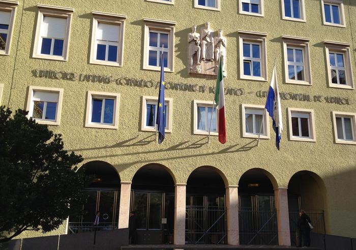 Mehr über den Artikel erfahren Bolzano. Giunta, Vettorato vicepresidente, Bessone deluso