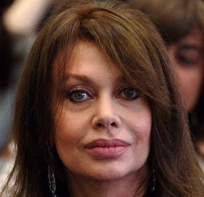 Scopri di più sull'articolo Veronica Lario empört über die Klatschpresse ihres Ex-Mannes
