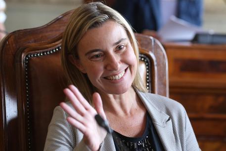 Mehr über den Artikel erfahren Sondergipfel in Brüssel „Tusk und Mogherini an EU-Spitze“