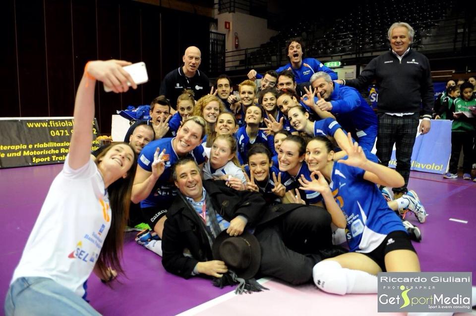 Scopri di più sull'articolo NERUDA VOLLEY: E’ GIA’ TEMPO DI COPPA ITALIA, OGGI ALLE 20.30 BOLZANO DI SCENA A PAVIA