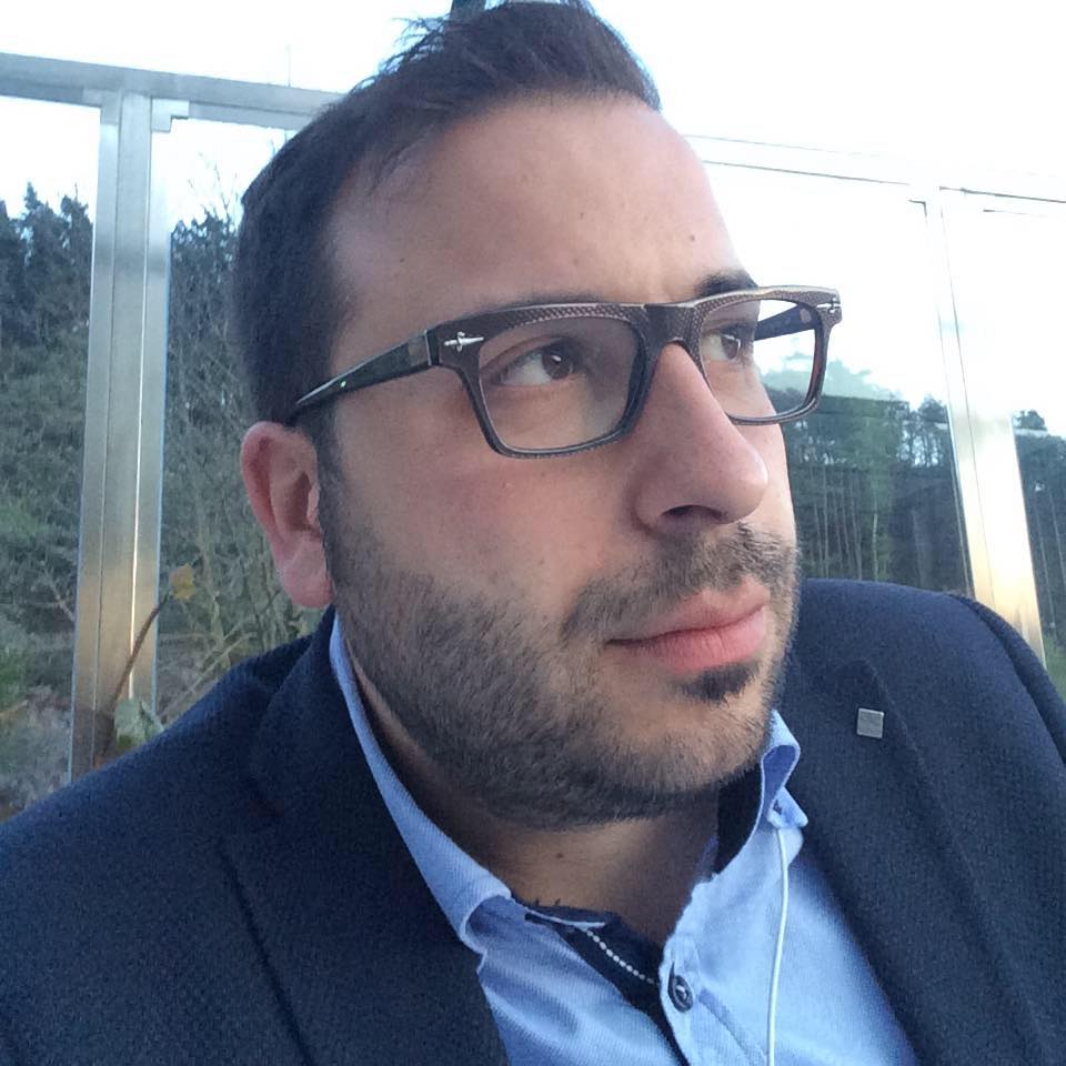 Mehr über den Artikel erfahren Massimiliano Maglione, “oggi il marketing è alla base di qualunque cosa”