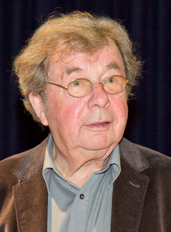 Mehr über den Artikel erfahren Trauer um Hellmuth Karasek