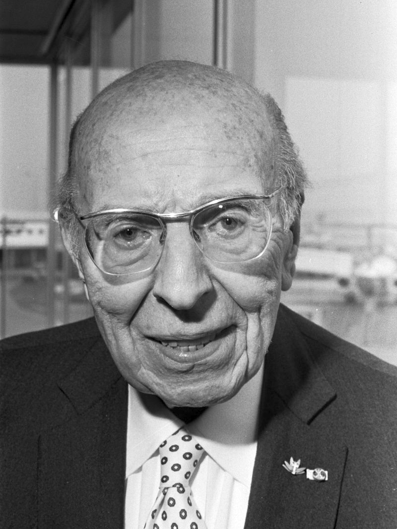Mehr über den Artikel erfahren Robert Stolz, l’ultimo grande compositore di operette