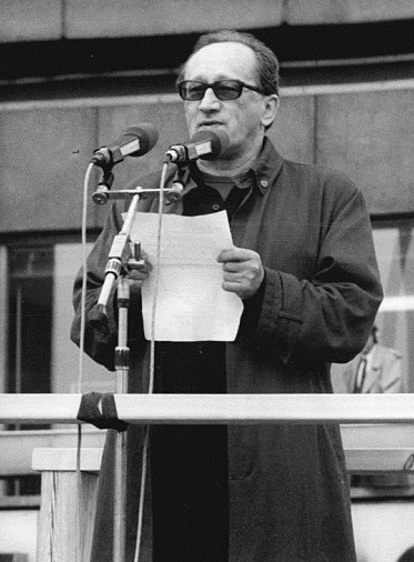 Mehr über den Artikel erfahren Vent’anni fa è morto Heiner Müller, il più importante drammaturgo tedesco del XX secolo dopo Brecht