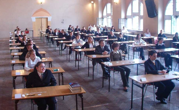 Scopri di più sull'articolo Maturità: Caproni al quadrato delle ruote fashion