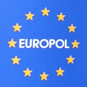Mehr über den Artikel erfahren Europol warnt vor Anschlägen “Insbesondere Europa im Visier des IS”