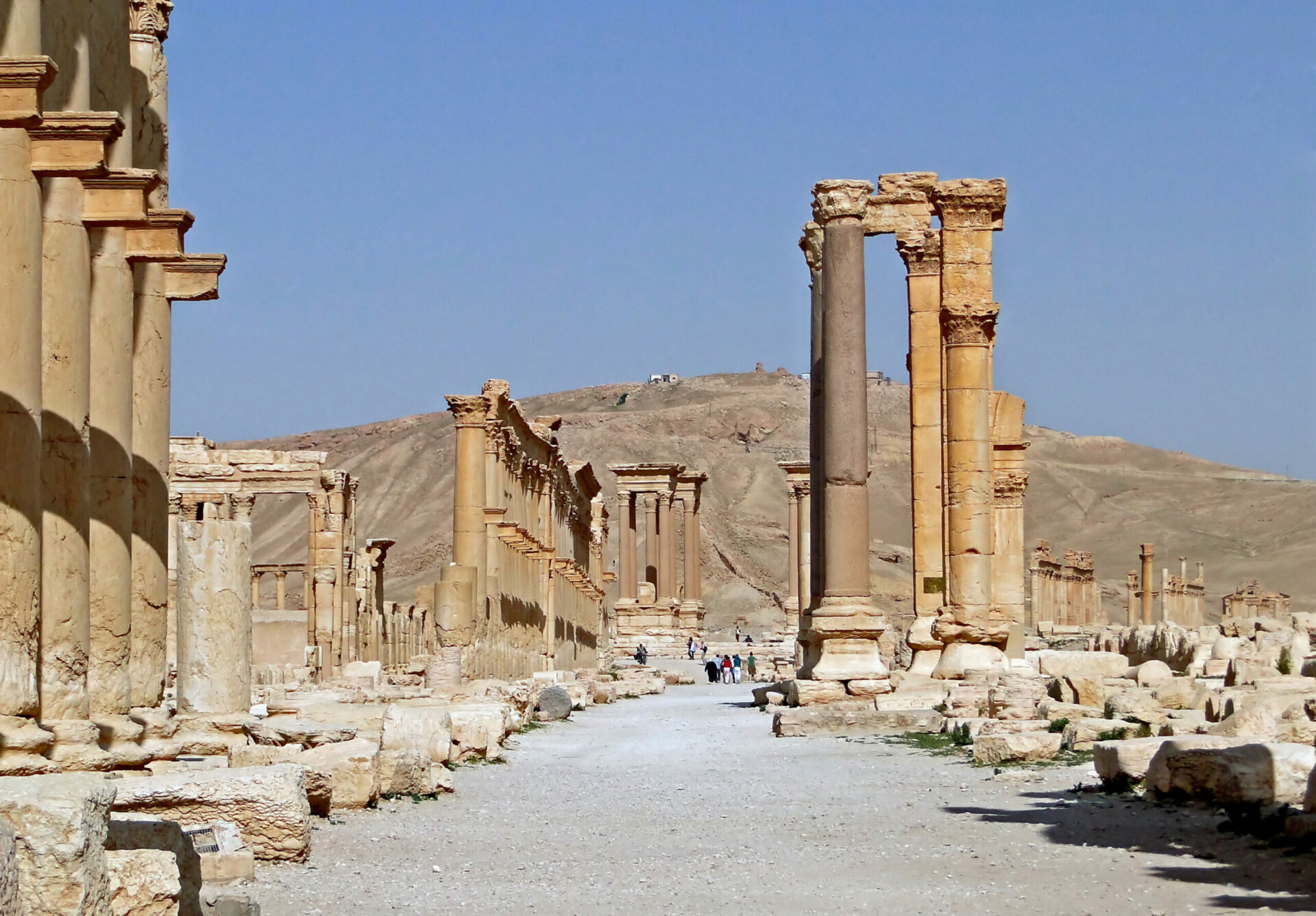 Scopri di più sull'articolo Palmira: l’umanità riabbraccia la “sposa del deserto”