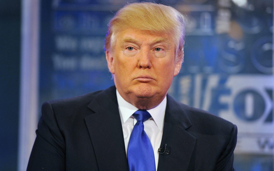 Scopri di più sull'articolo Trump blocca l’immigrazione, mentre un giudice federale ferma il rimpatrio dei rifugiati.
