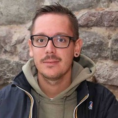 Scopri di più sull'articolo Bolzano.– Intervista ad Alessandro Huber, convivenza nei fatti, scuola plurilingue ma anche molto altro