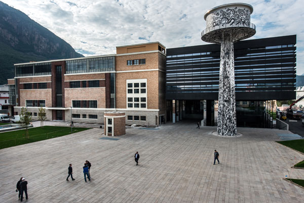 Scopri di più sull'articolo Bolzano. Domani parte la mostra d’architettura itinerante Dedalo Minosse
