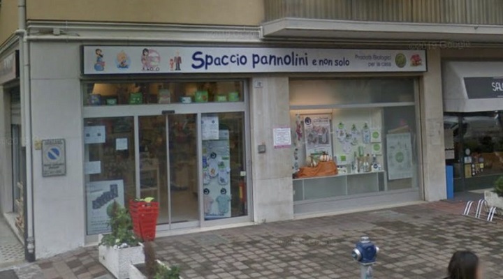 Scopri di più sull'articolo Bolzano, furto da Spaccio Pannolini: bottino da oltre mille euro