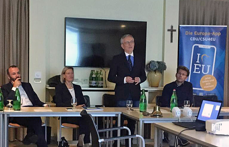 Scopri di più sull'articolo Michl Ebner presenta la situazione economica dell’Italia al Convegno presso la Fondazione K. Adenauer