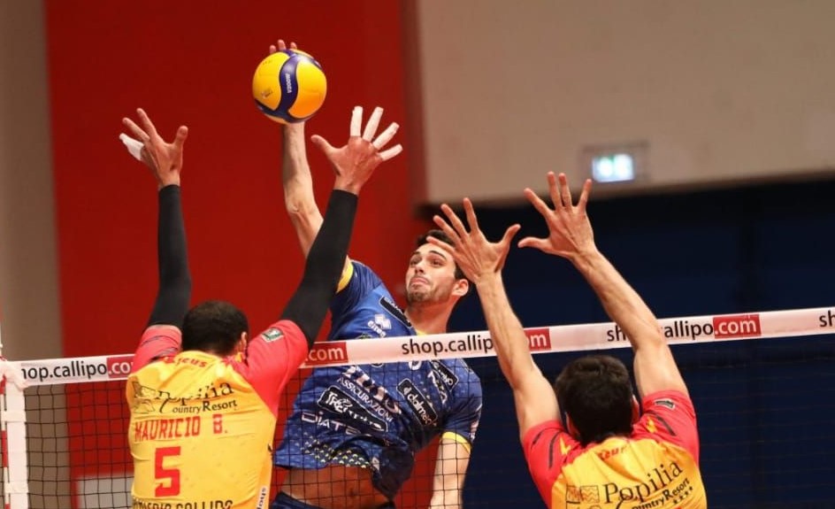 Scopri di più sull'articolo Pallavolo. Carattere e bel gioco, l’Itas Trentino espugna Vibo Valentia