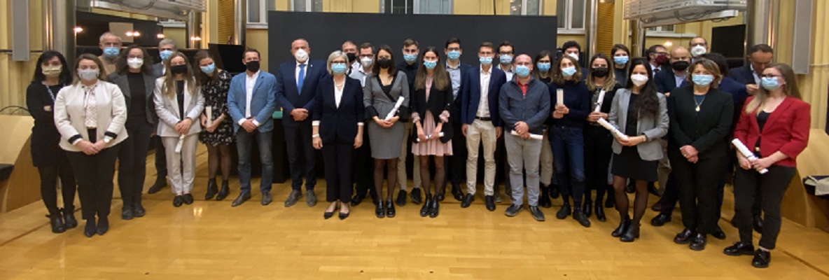 Scopri di più sull'articolo Consegnati a Bolzano i diplomi a trentotto nuovi revisori cooperativi