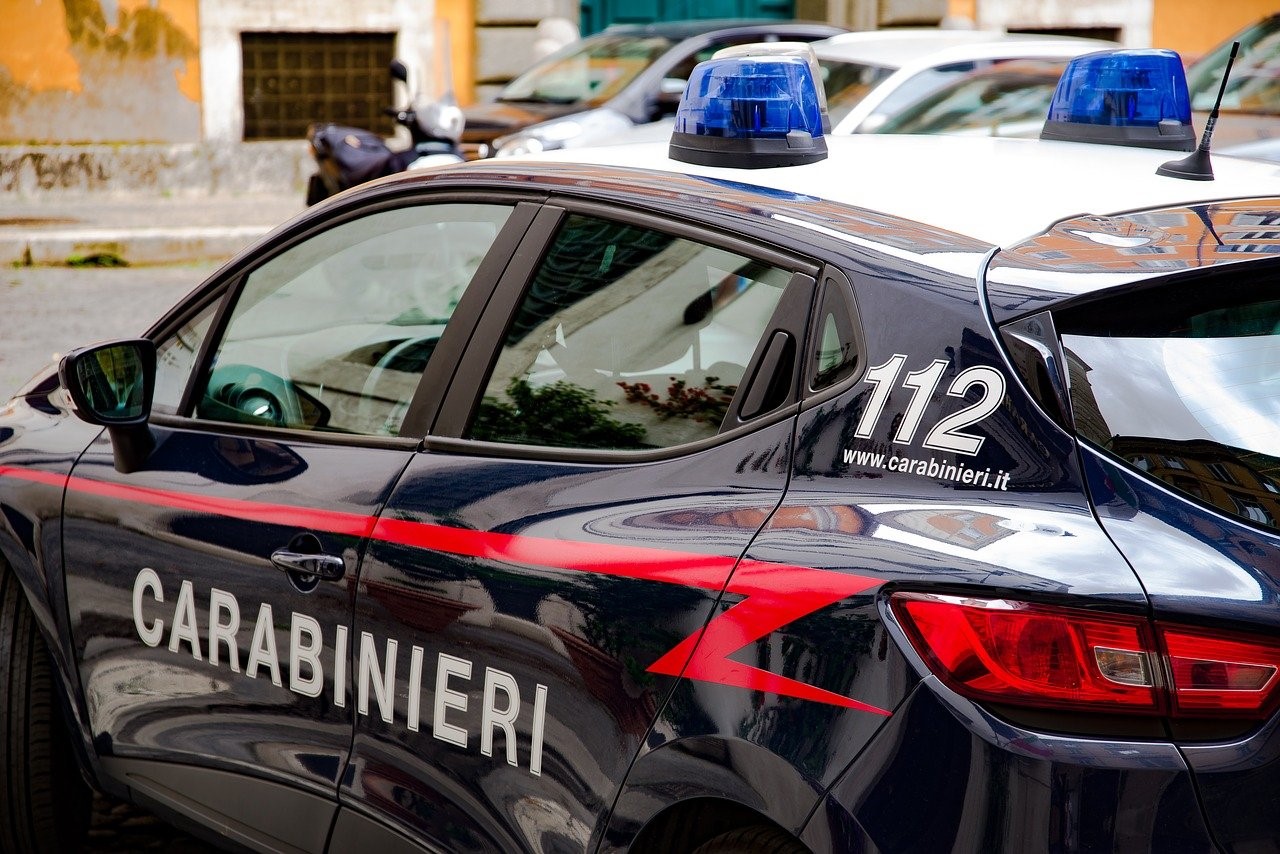Mehr über den Artikel erfahren Dobbiaco. Aggredisce pizzaiolo, denunciato all’Autorità giudiziaria