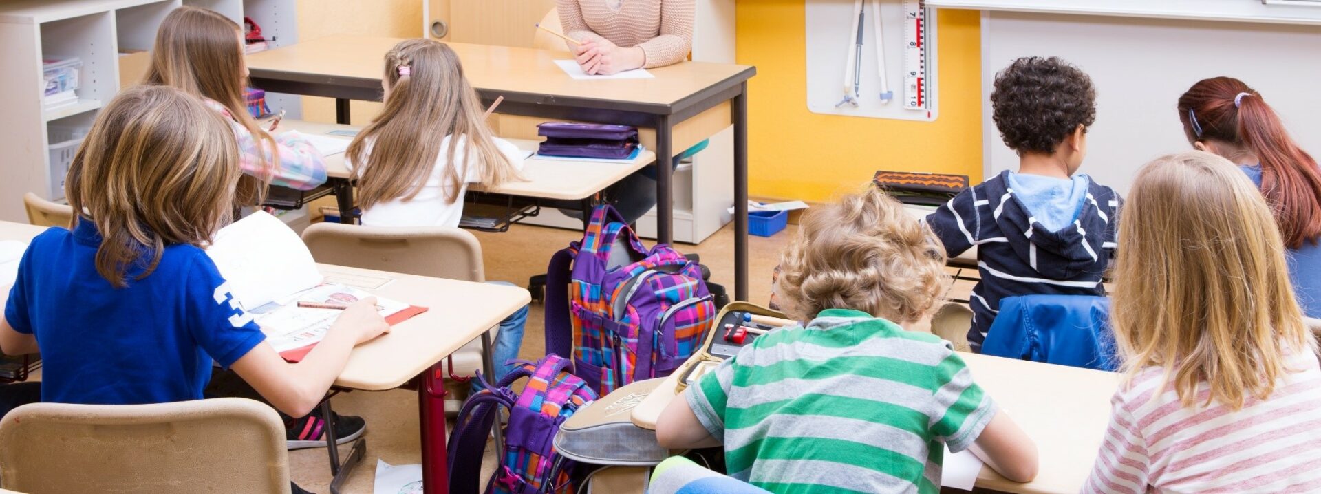 Mehr über den Artikel erfahren Il progetto Interreg QAES porta aria nuova nelle scuole