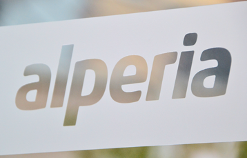 Mehr über den Artikel erfahren Alperia supporta i taxi elettrici a Bolzano