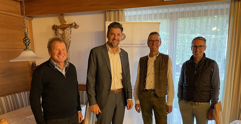 Scopri di più sull'articolo Norbert Delazer bleibt HGV-Ortsobmann von Natz/Schabs