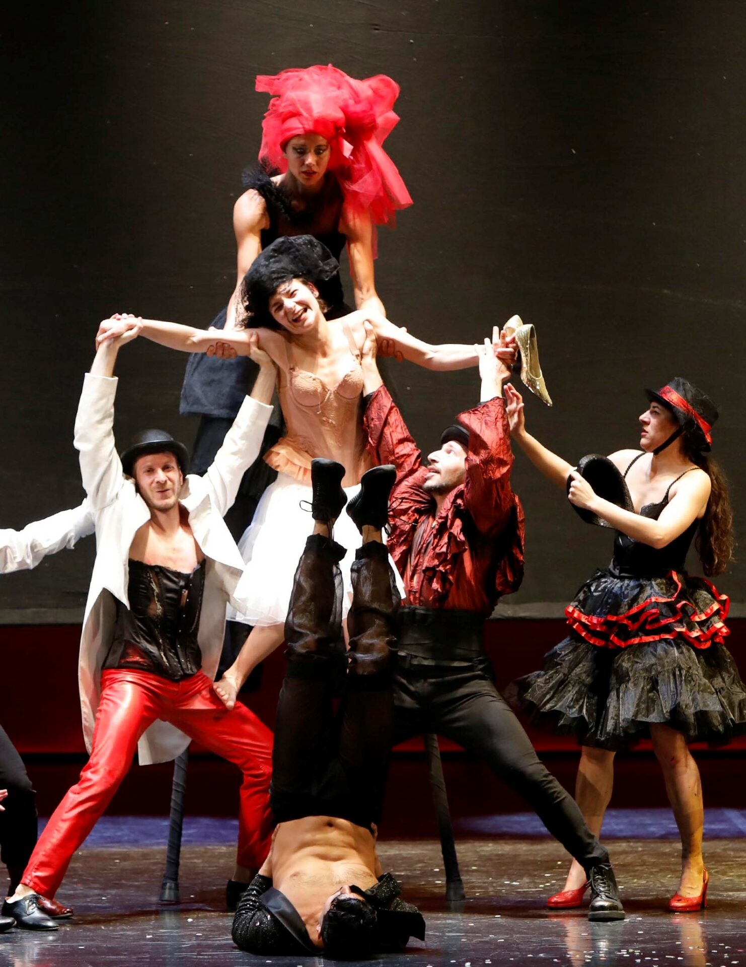 Mehr über den Artikel erfahren Il Circuito inDanza.21 fa tappa in Alto Adige con “Circus”
