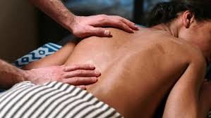 Mehr über den Artikel erfahren Bolzano. Centro massaggi o Centro di prostituzione?