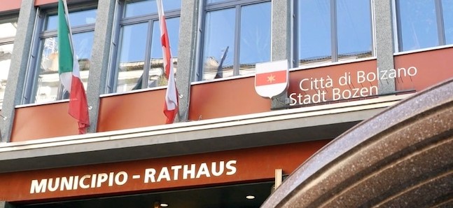 Mehr über den Artikel erfahren Bolzano. “Inclusione d’emergenza”, progetto pilota con altri 15 Comuni italiani