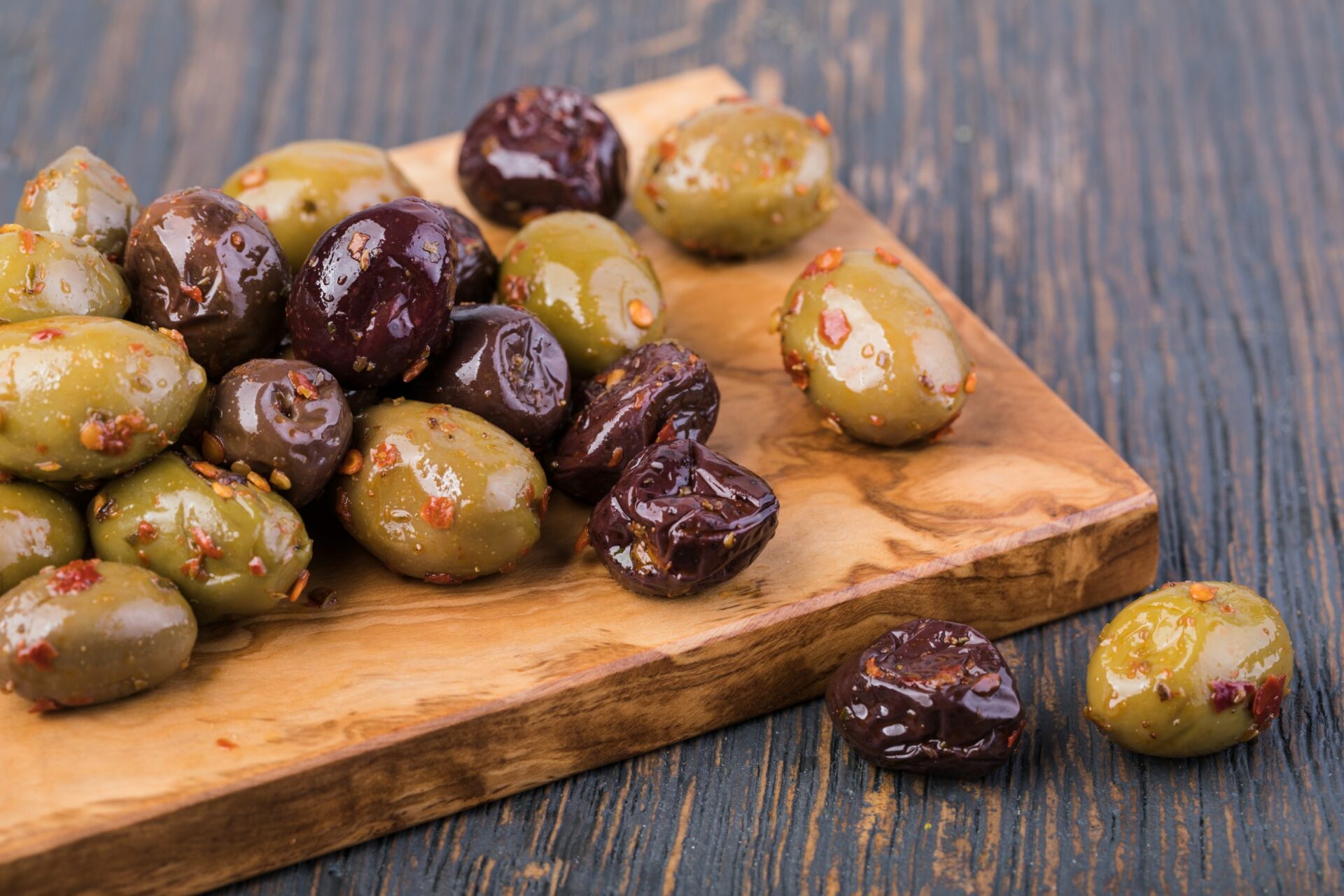 Mehr über den Artikel erfahren L’olio, pianta antica