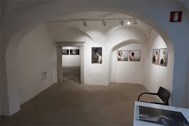 Scopri di più sull'articolo Gli artisti Bonell, Bosisio e Reisigl festeggiano il compleanno della Galleria da loro fondata