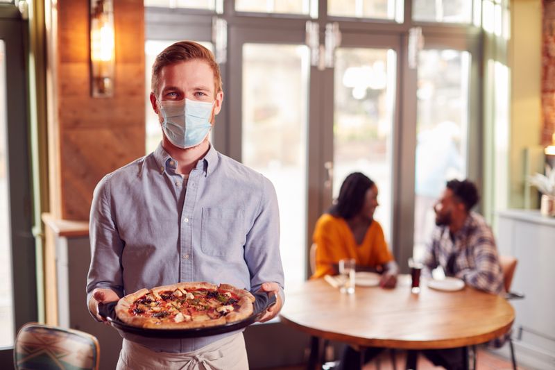 Mehr über den Artikel erfahren Mask-free: Confesercenti, nove imprese associate su dieci inviteranno i dipendenti a continuare ad usare mascherine