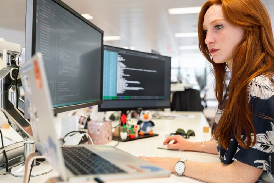 Scopri di più sull'articolo Cercansi analiste/analisti sistemisti per la Ripartizione informatica
