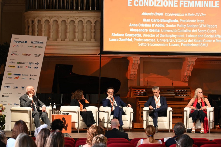 Scopri di più sull'articolo Al Festival dell’Economia di Trento si riflette sul drastico calo demografico, necessaria una diversa politica dell’immigrazione