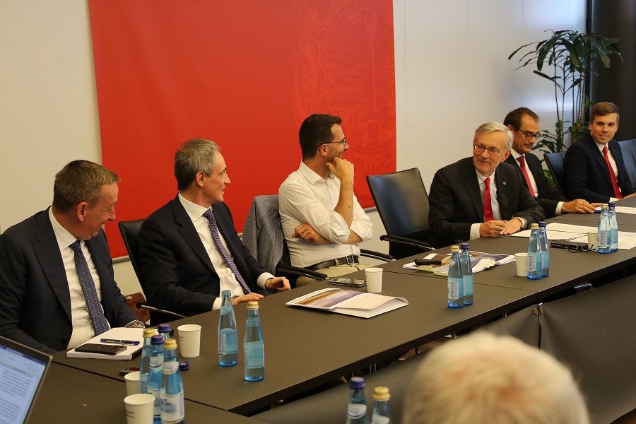 Scopri di più sull'articolo Autostrada del Brennero SpA ha illustrato ai rappresentanti dell’economia altoatesina le prospettive future della A22