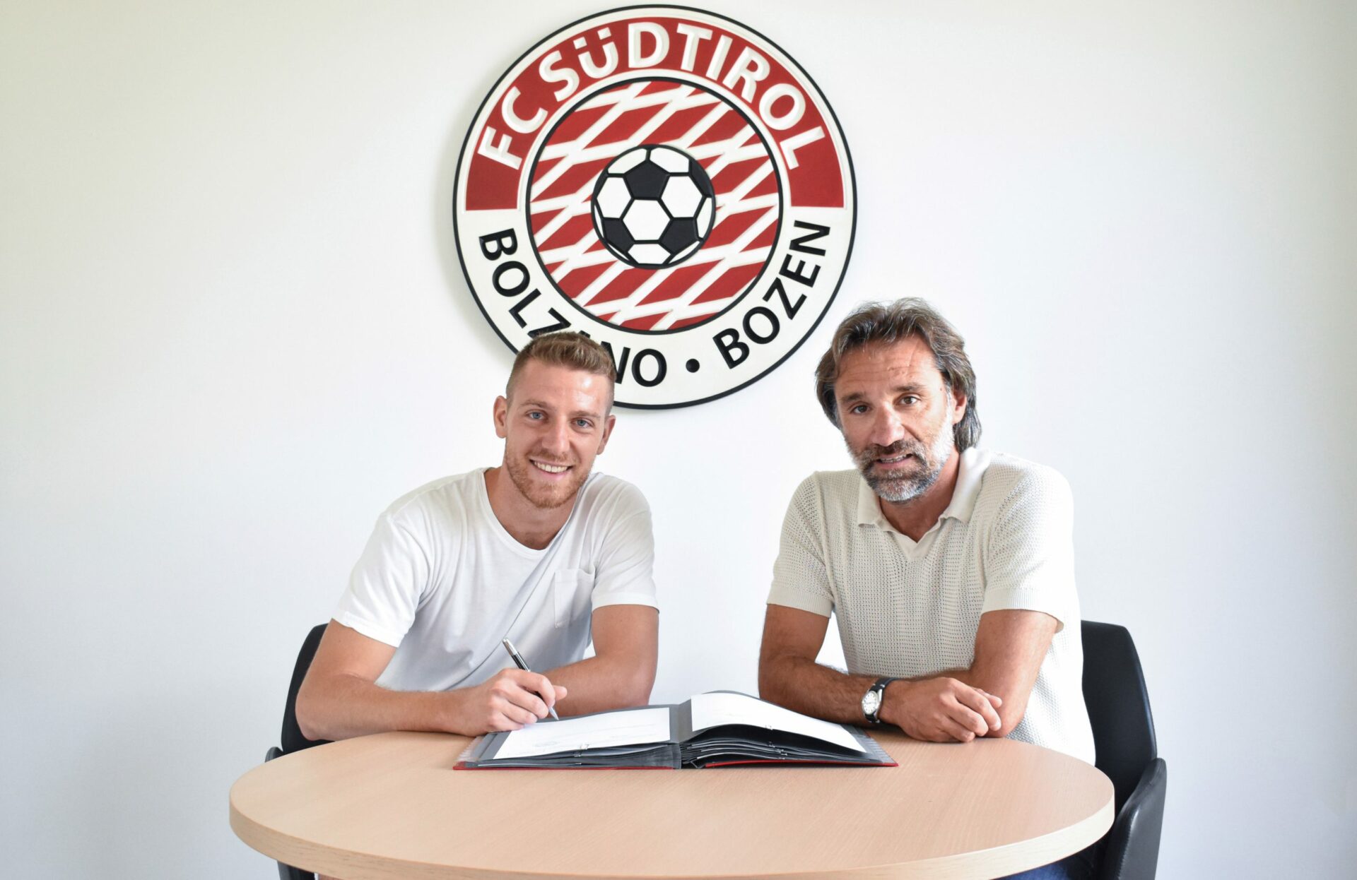 Mehr über den Artikel erfahren In FC arriva Barison, difensore di stazza e di esperienza