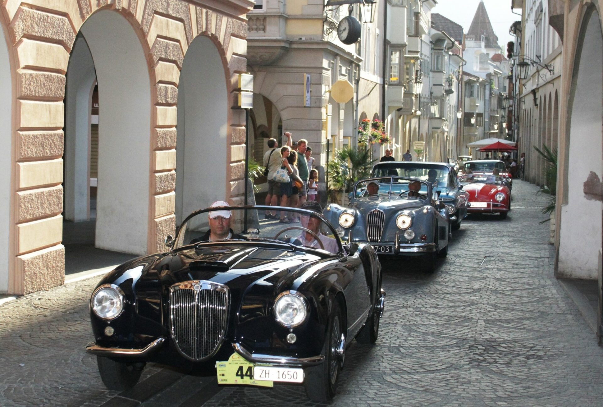 Scopri di più sull'articolo Merano, “Rally della simpatia” auto d’epoca da tutt’Europa