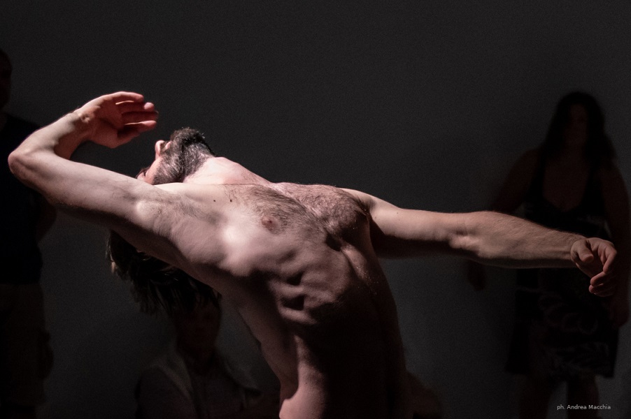 Mehr über den Artikel erfahren La DANZA URBANA invade la città di Trento con i vincitori del Bando Danza Urbana XL 2022