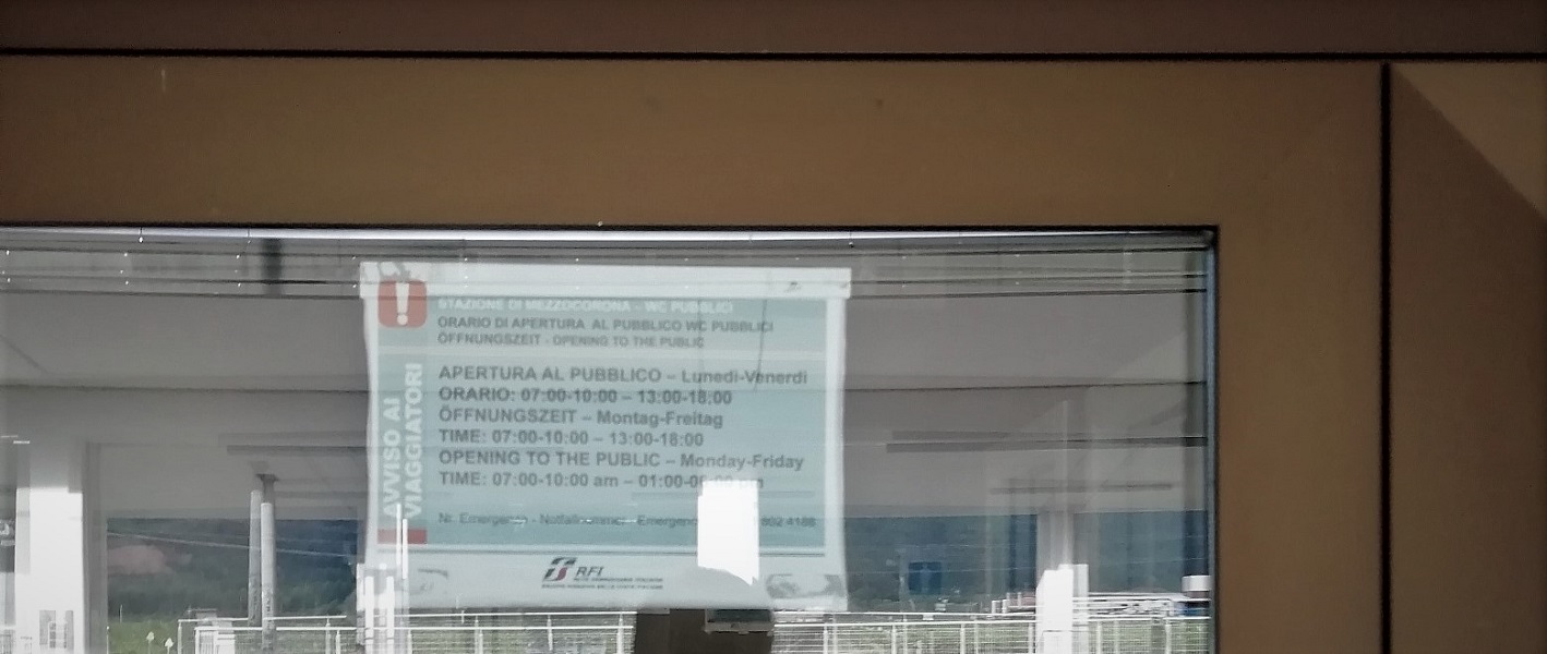 Mehr über den Artikel erfahren Stazione ferroviaria di Mezzocorona, servizi igienici non disponibili nel weekend