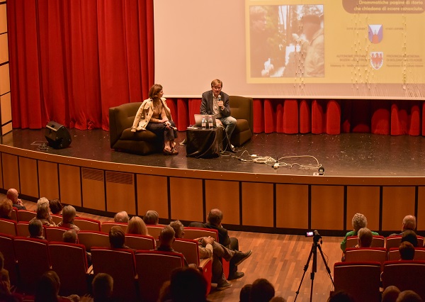 Scopri di più sull'articolo Eccidi nazisti – Platea catturata, al teatro di S. Giacomo, dal giornalista d’inchiesta Udo Gümpel