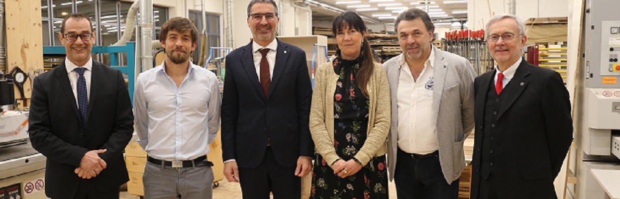 Mehr über den Artikel erfahren Gli Incontri di inizio anno 2023 della Camera di commercio di Bolzano terminano a Tirolo presso la ditta Brida