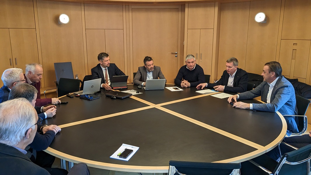 Scopri di più sull'articolo Linea ferroviaria Bolzano – Merano, il confronto è istituzionalizzato