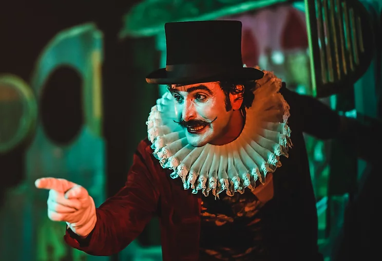 Mehr über den Artikel erfahren Trento. Doppio appuntamento al Teatro SanbàPolis con la storia del pifferaio di “Hamelin”