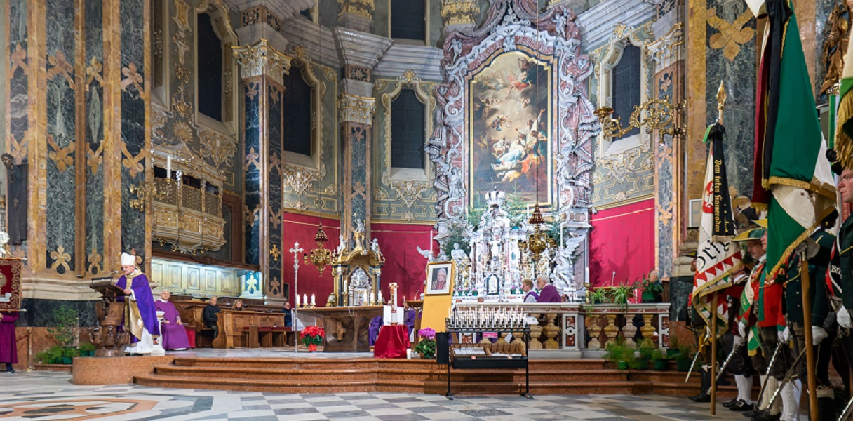 Scopri di più sull'articolo Requiem per Benedetto XVI, il grazie della diocesi e di Bressanone