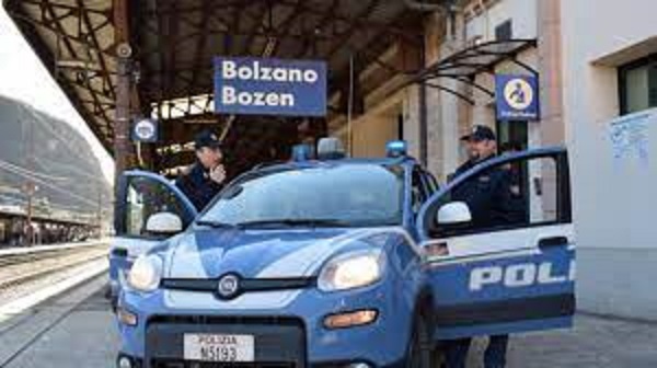 Scopri di più sull'articolo Bolzano. Polizia ferroviaria territoriale, oltre 130mila le persone controllate nel 2022, diffusione cultura della sicurezza nelle scuole
