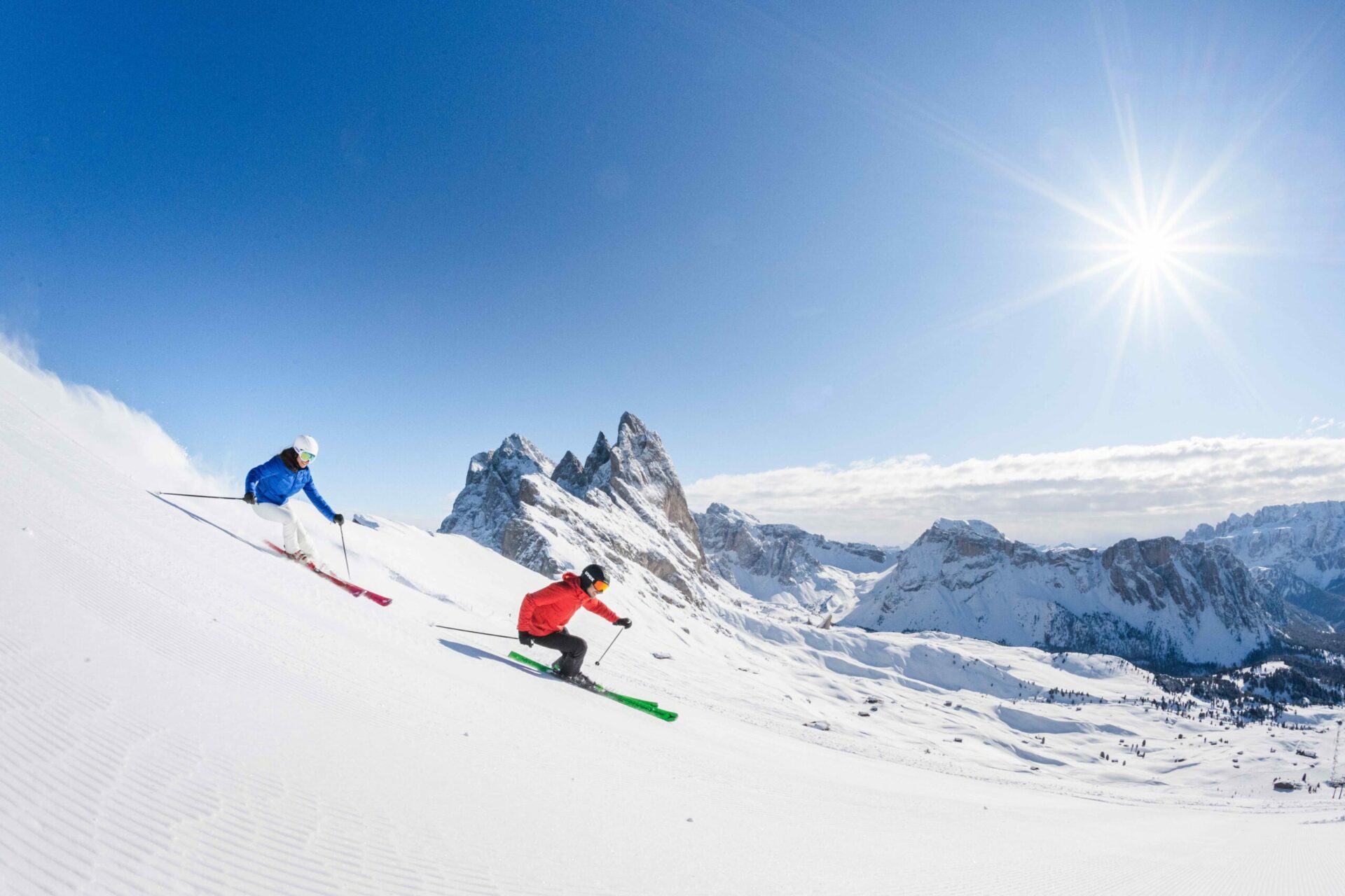 Mehr über den Artikel erfahren Un bellissimo gioco tra le bianche vette delle Dolomiti per tutti gli appassionati di sci